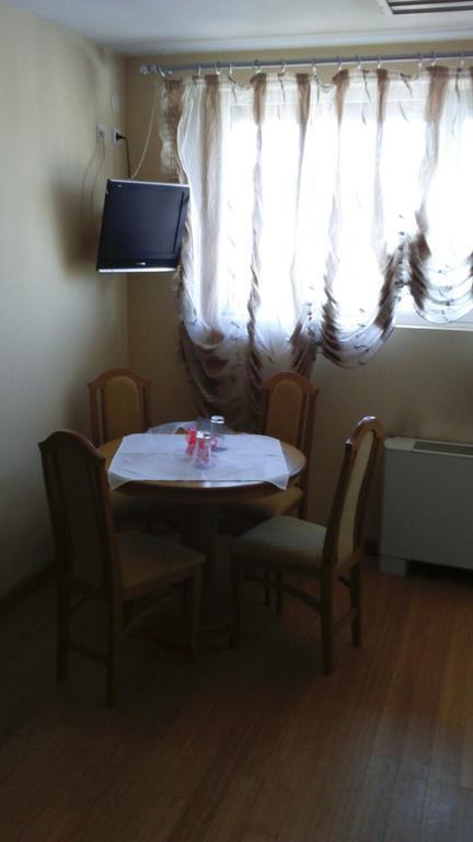 Motel Kneginja Čačak Oda fotoğraf